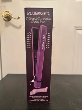 Plugged In 1” Ceramic Tourmaline Styling Flat Iron Hair Straightener Purple NIB